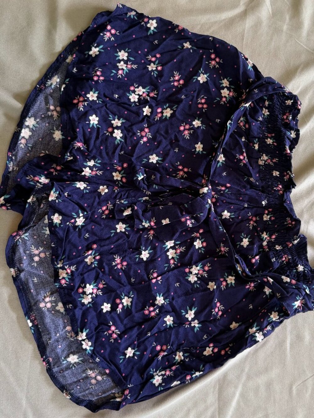 Goldspark Women's Floral Flowy Shorts Blue Size Large Elastic Waist Tie Belt New